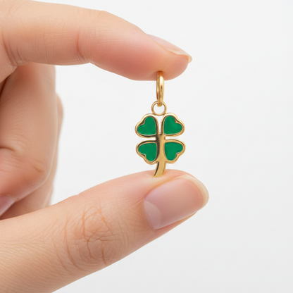 Four Leaf Clover - Hand Hold