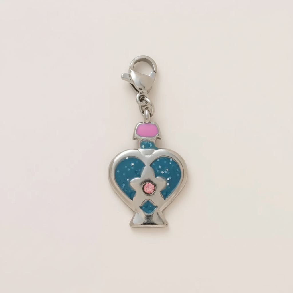 Heart Potion Charm - Close Up