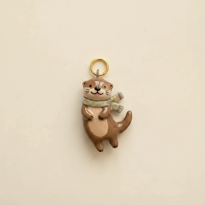 Scarf Otter Charm - Beige Background